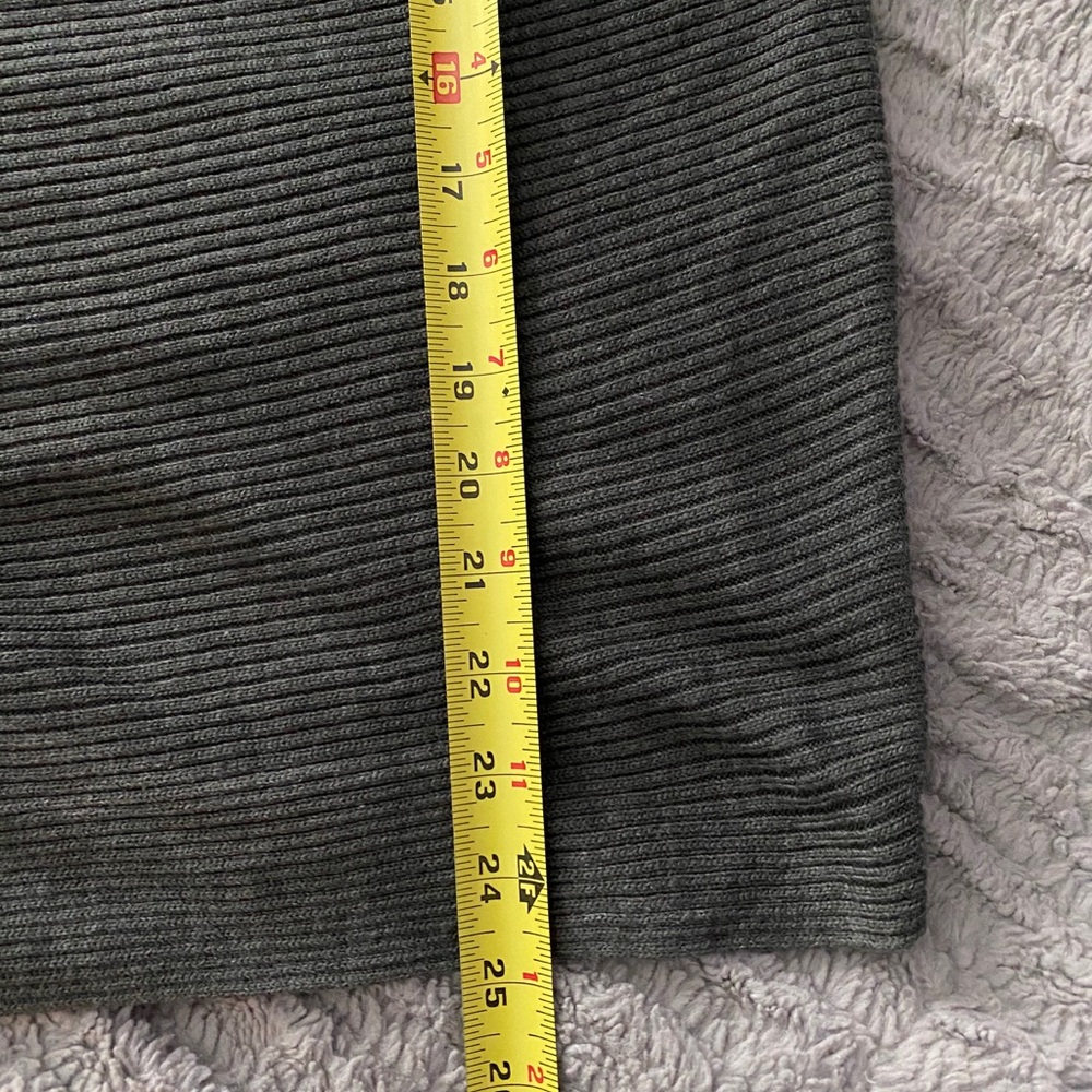 a.n.a. Slate Grey sweater Excellent like new condition! - Picture 7 of 7